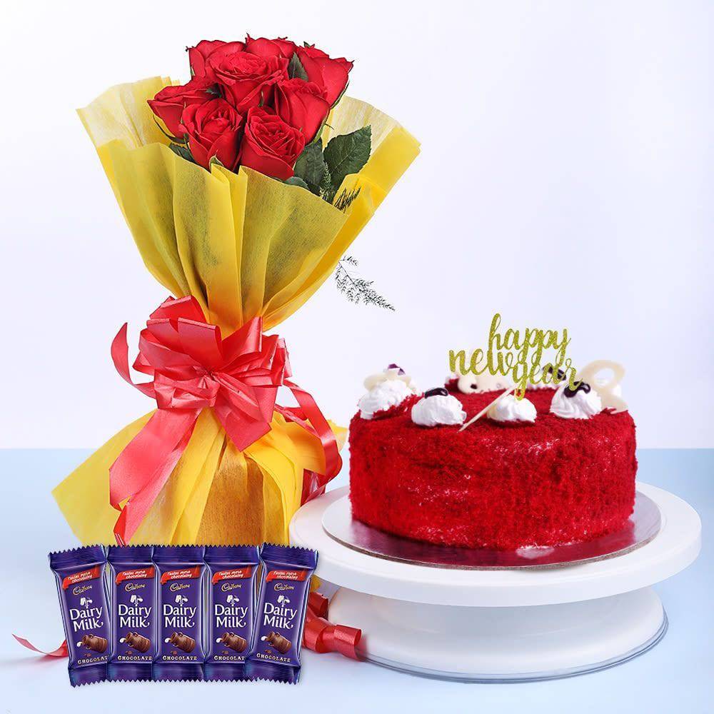 8  Red Roses And Red Velvet Cake
