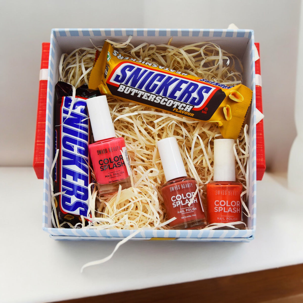 Snicker Bars And Color Splash Combo
