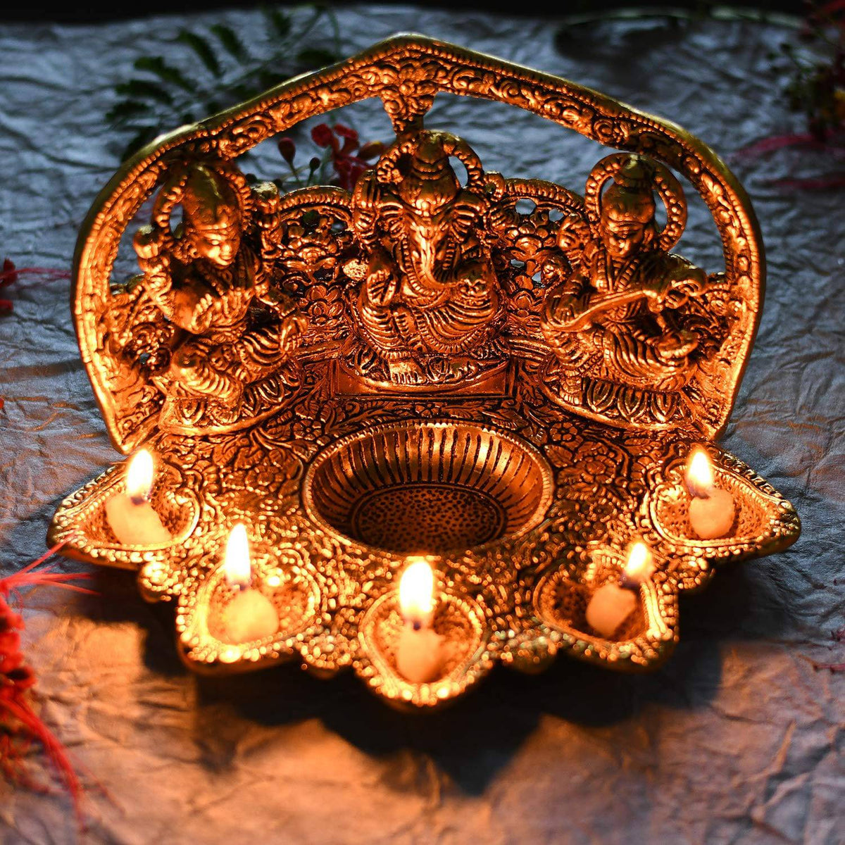 Collectable India Lakshmi Ganesh Saraswati Idol Diya Oil Lamp Deepak - Metal Lakshmi Ganesh Showpiece Statue - Traditional Diya for Diwali Pooja - Diwali Home Decor Item Gift (1)