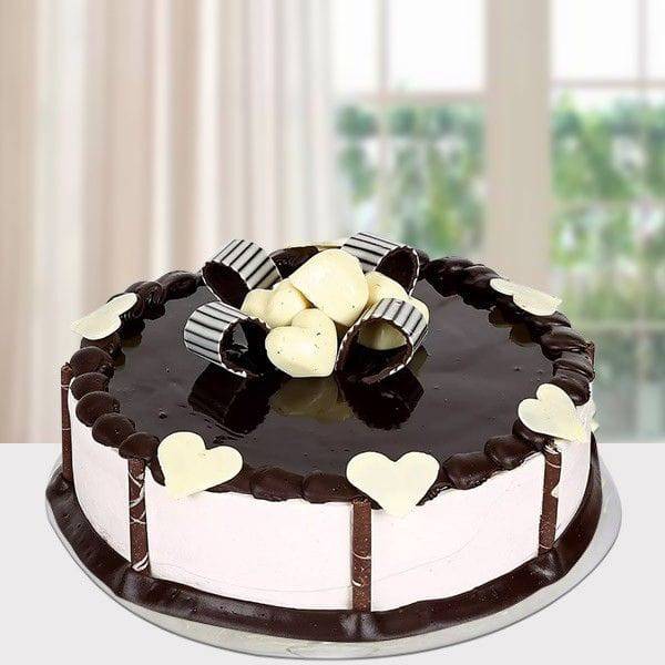 Delicious Chocolate Cake Half Kg