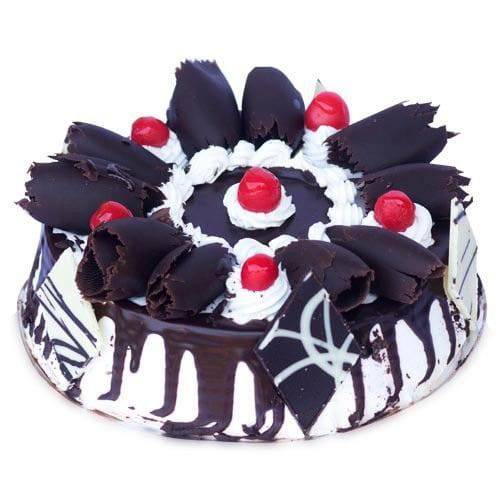 Delicious Yummlicious Blackforest Cake
