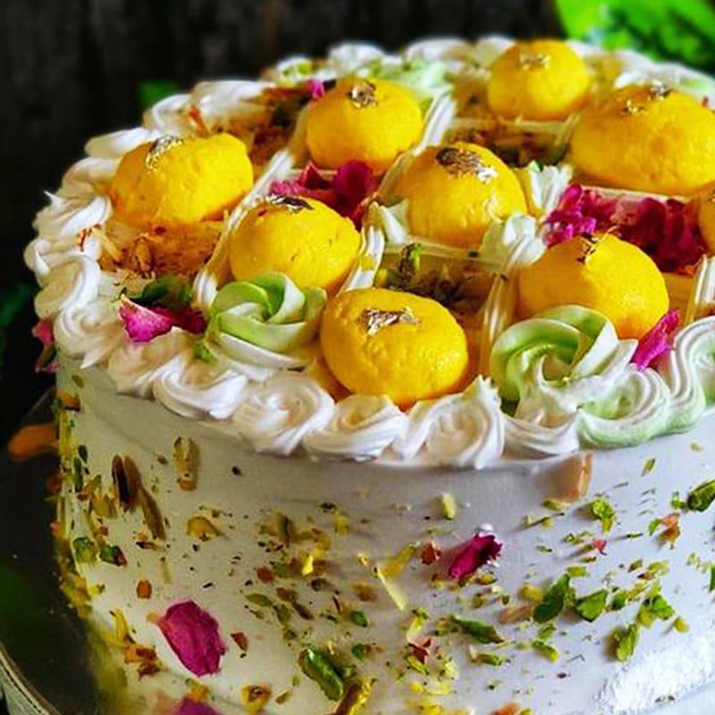 Rosy Pista Rasmalai Cream Cake