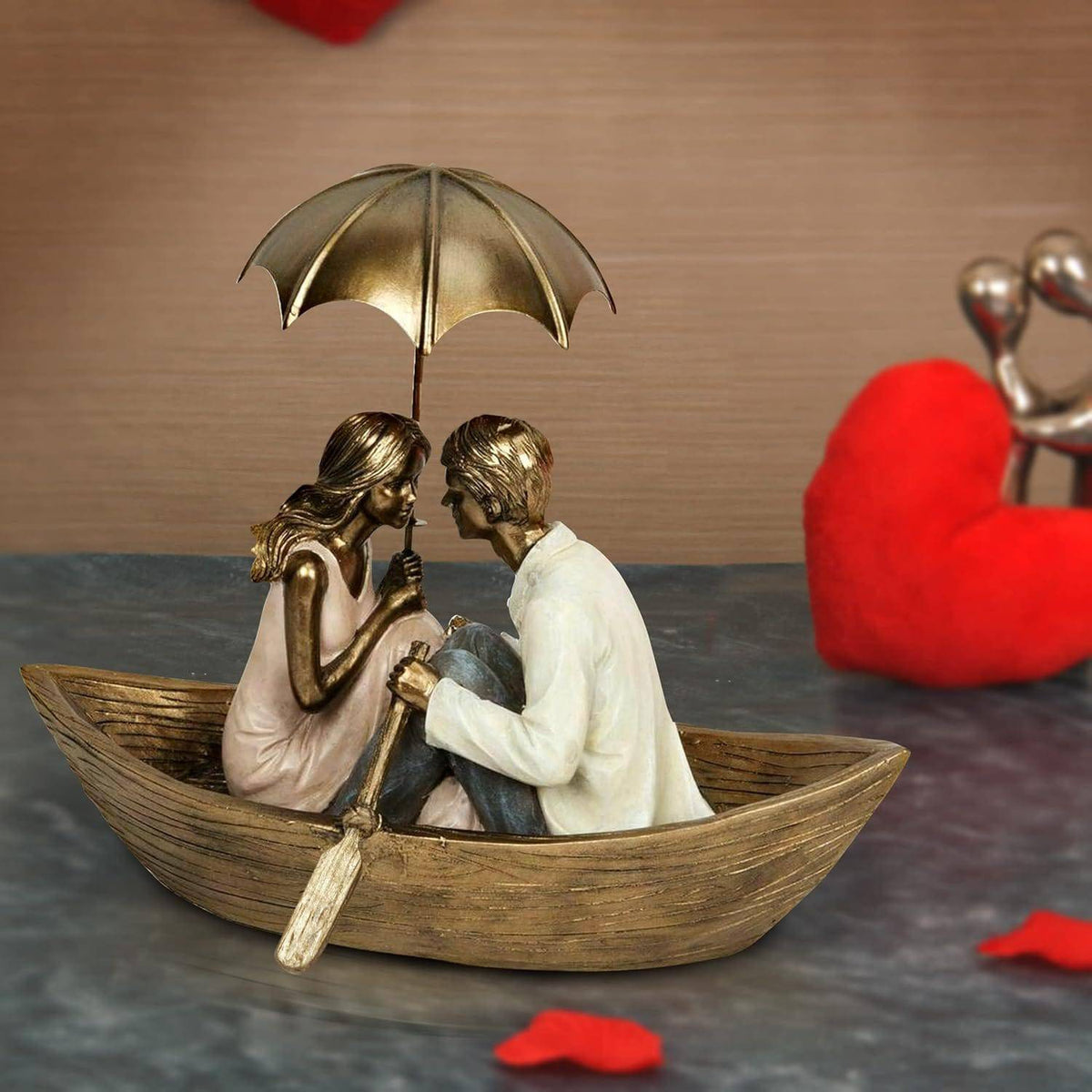 TIED RIBBONS Resin Romantic Boat Couple Showpiece Statue For Home Decor Living Room Bedroom Decoration Items Gift To Wife Husband Boyfriend Girlfriend, Multi Colour