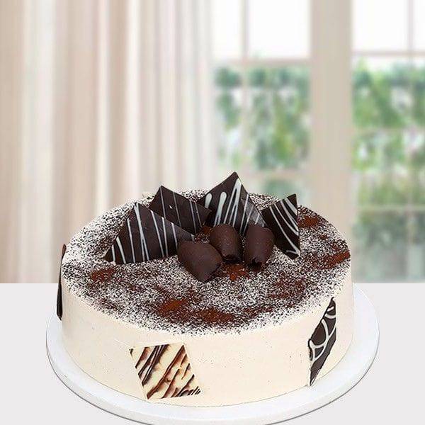 Tiramisu Cake